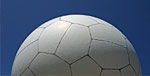 Non, ce n'est pas un ballon de foot  c'est un radar (Mont Ventoux - France)